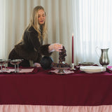 Tafelkleed ruffle cherry/roze